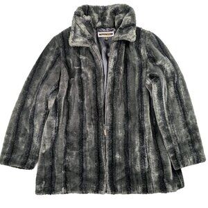 Kristen Blake Faux Fur Jacket with Zip closure Size XL